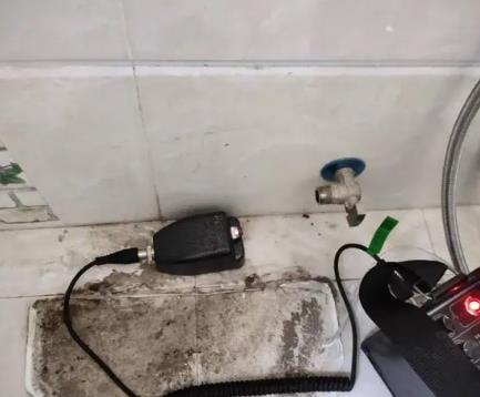 莲湖屋顶漏水维修公司分享下卫生间漏水的危害及解决方法
